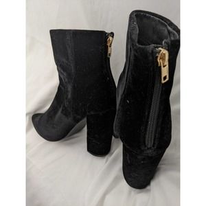 1X WORN! QIMMA BLACK VELVET BACK ZIP, CHUNKY HEELED BOOTS! HOT! SIZE 9